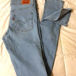 Women’s Levi’s 311 Shaping Skinny Size 30/34